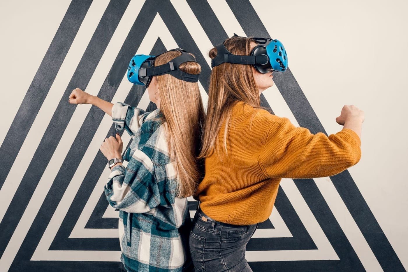 Где отметить день рождения подростка в СПб: VR-клуб